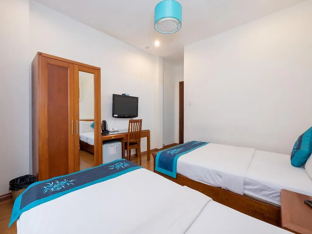 Blue River Hotel Ho Chi Minh 2*,  Wietnam