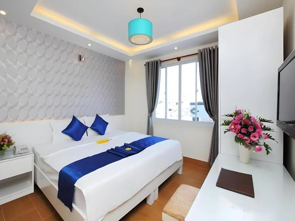 Blue River Hotel Хошимин