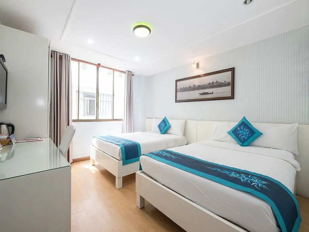 Blue River Hotel Хошимин